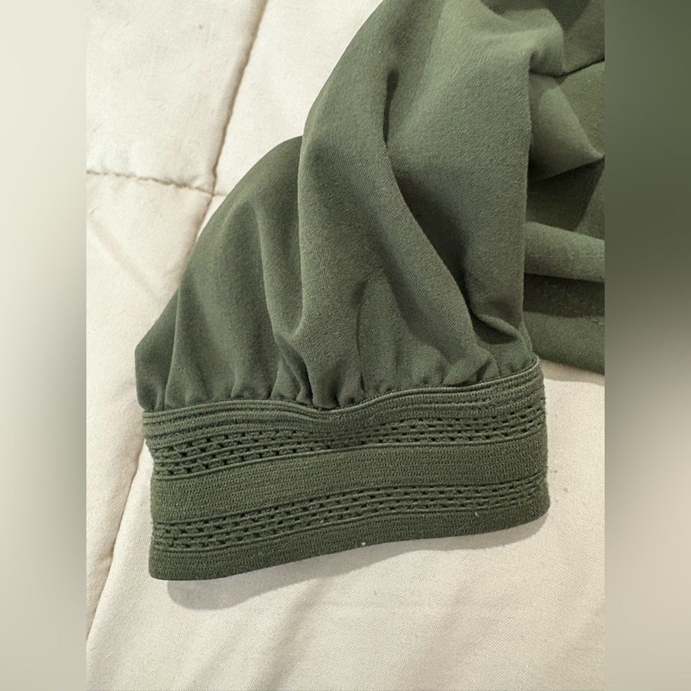 Mountain Hardwear Olive Green Women's Pants - Picture 8 of 10